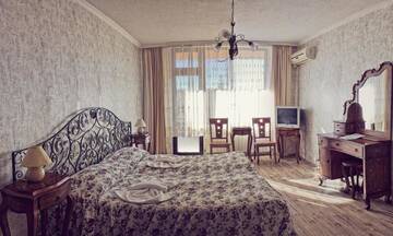 Фото номера Двухместный номер Делюкс с 1 кроватью и балконом Отель Hotel Vitalis г. Pchelin 2
